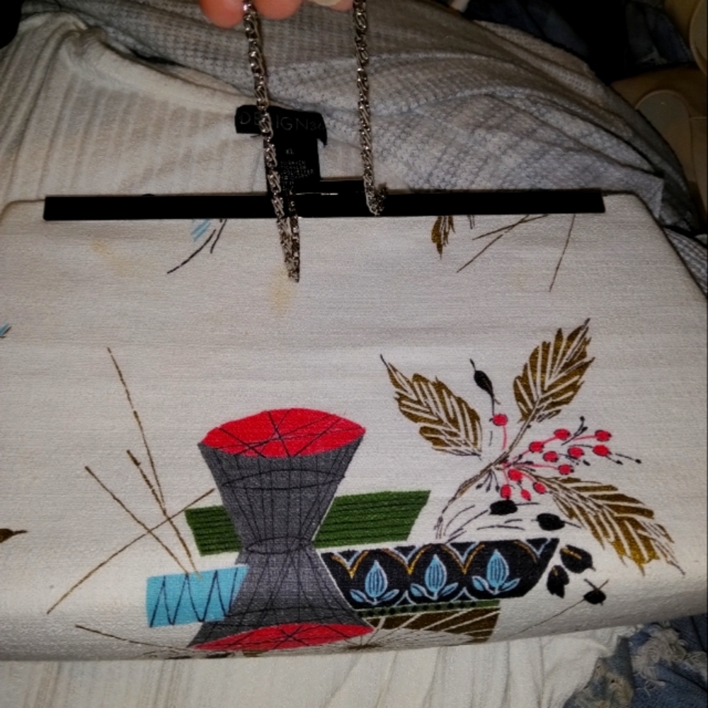 Floral clutch bag
